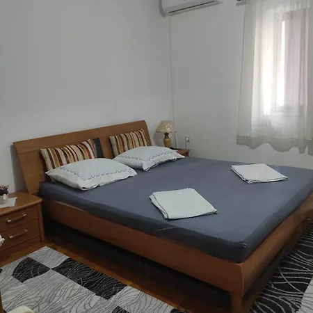 Gasthuis At Grandma's Fatima *