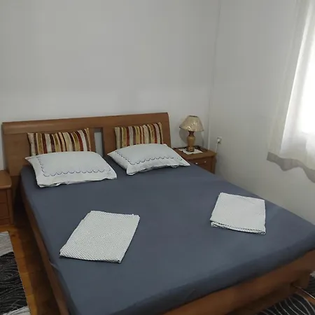 Gasthuis At Grandma's Fatima *