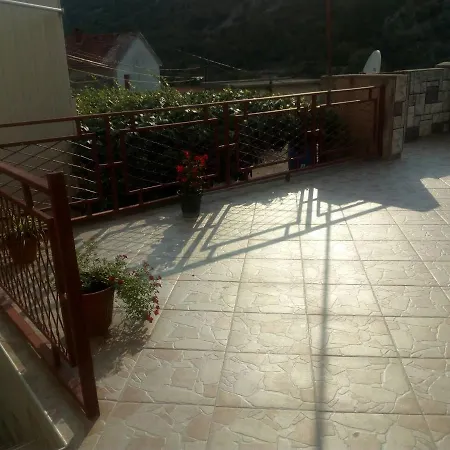 At Grandma's Fatima Gasthuis Stolac