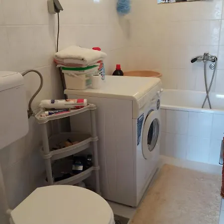 Gasthuis At Grandma's Fatima *