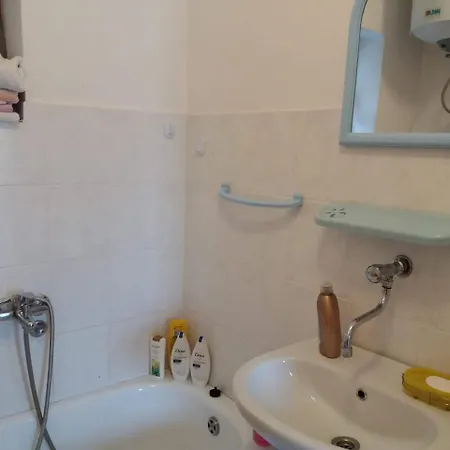 At Grandma's Fatima Gasthuis Stolac